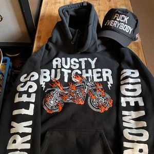Rusty Butcher hat and hoodie